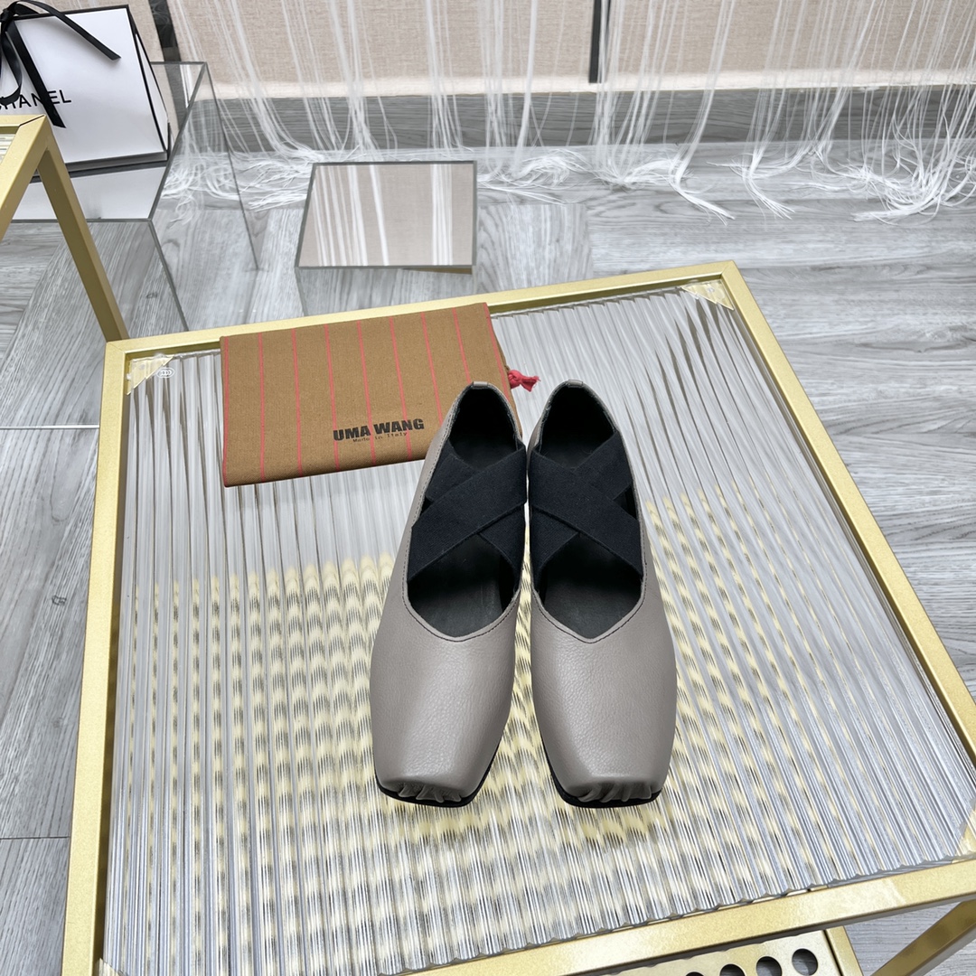 𝐔𝐌𝐀 𝐖𝐀𝐍𝐆｜𝟐𝟎𝟐𝟑/𝐒𝐒 𝐧𝐞𝐰  UMA WANG classic models retro do old ballet shoes