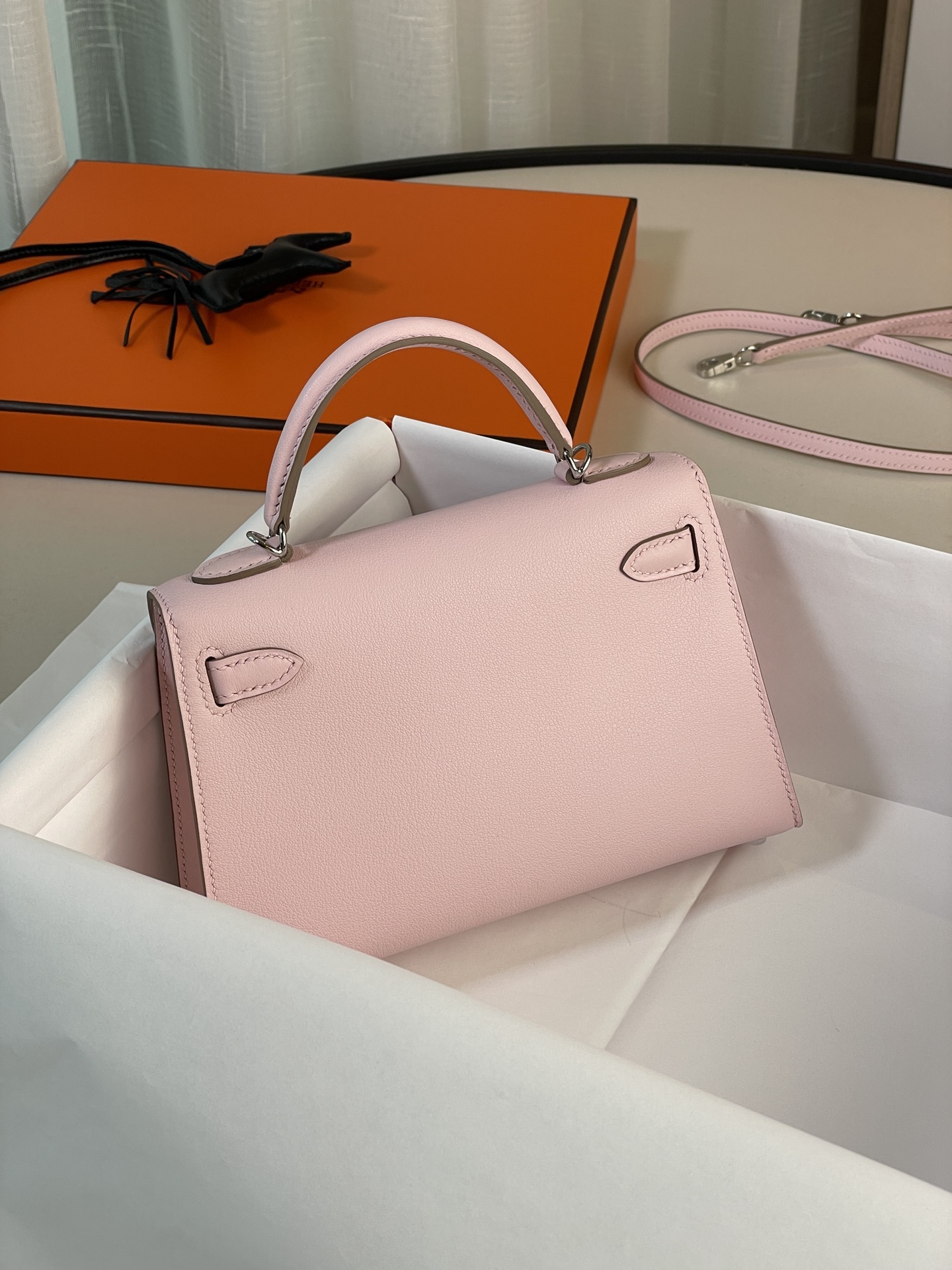 mini Kelly 3q powder swift leather silver buckle