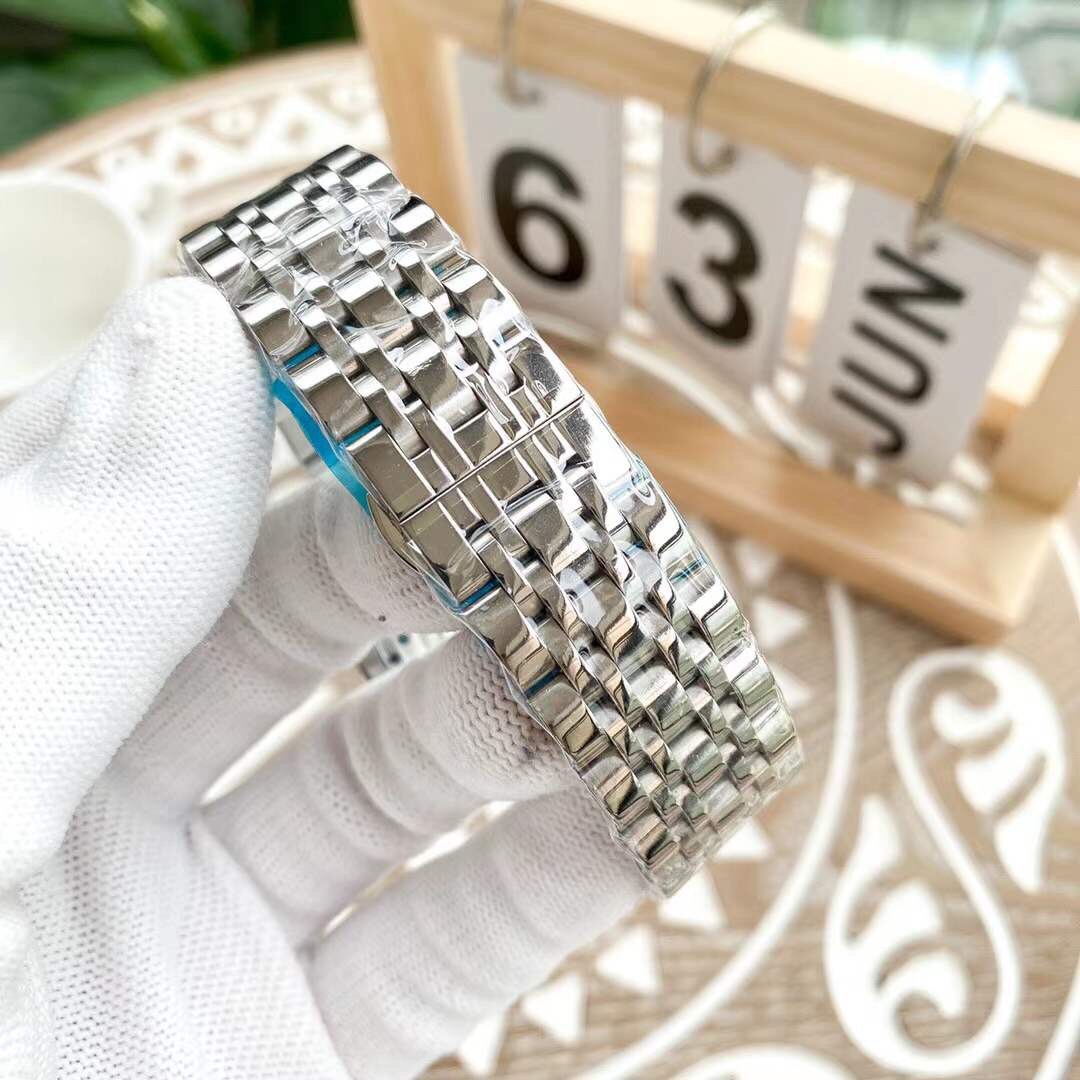 IWC- Fine men's watches Fully automatic mechanical movement, top 316 steel case and strap