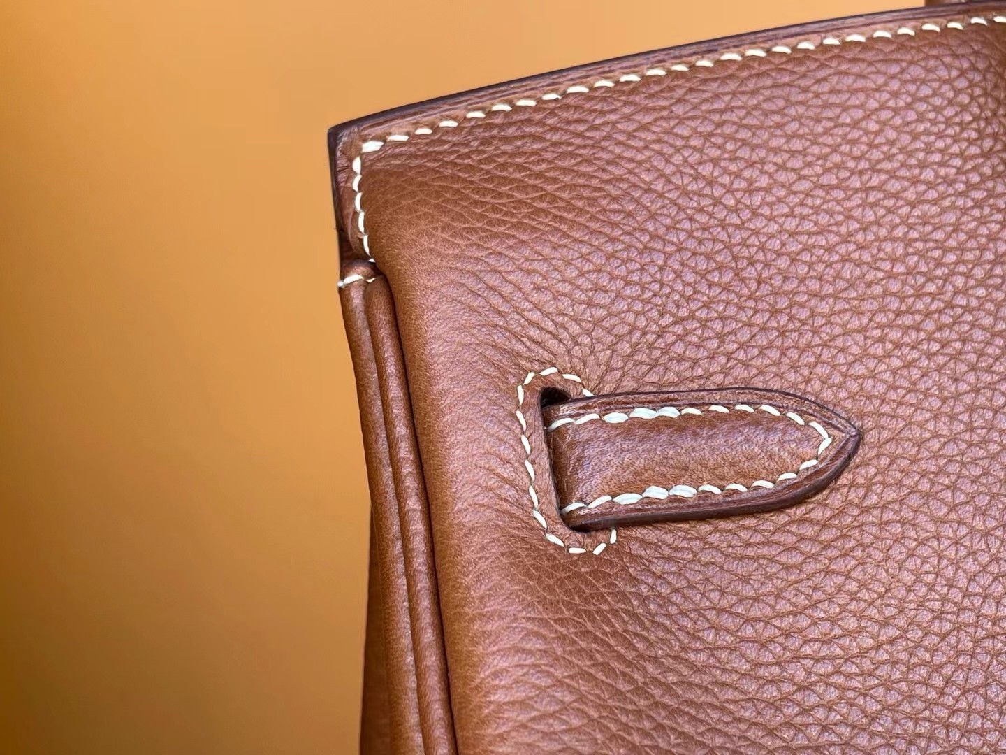 Birkin 25/30 Golden Brown Fubao leather is also the pelleted saddle leather