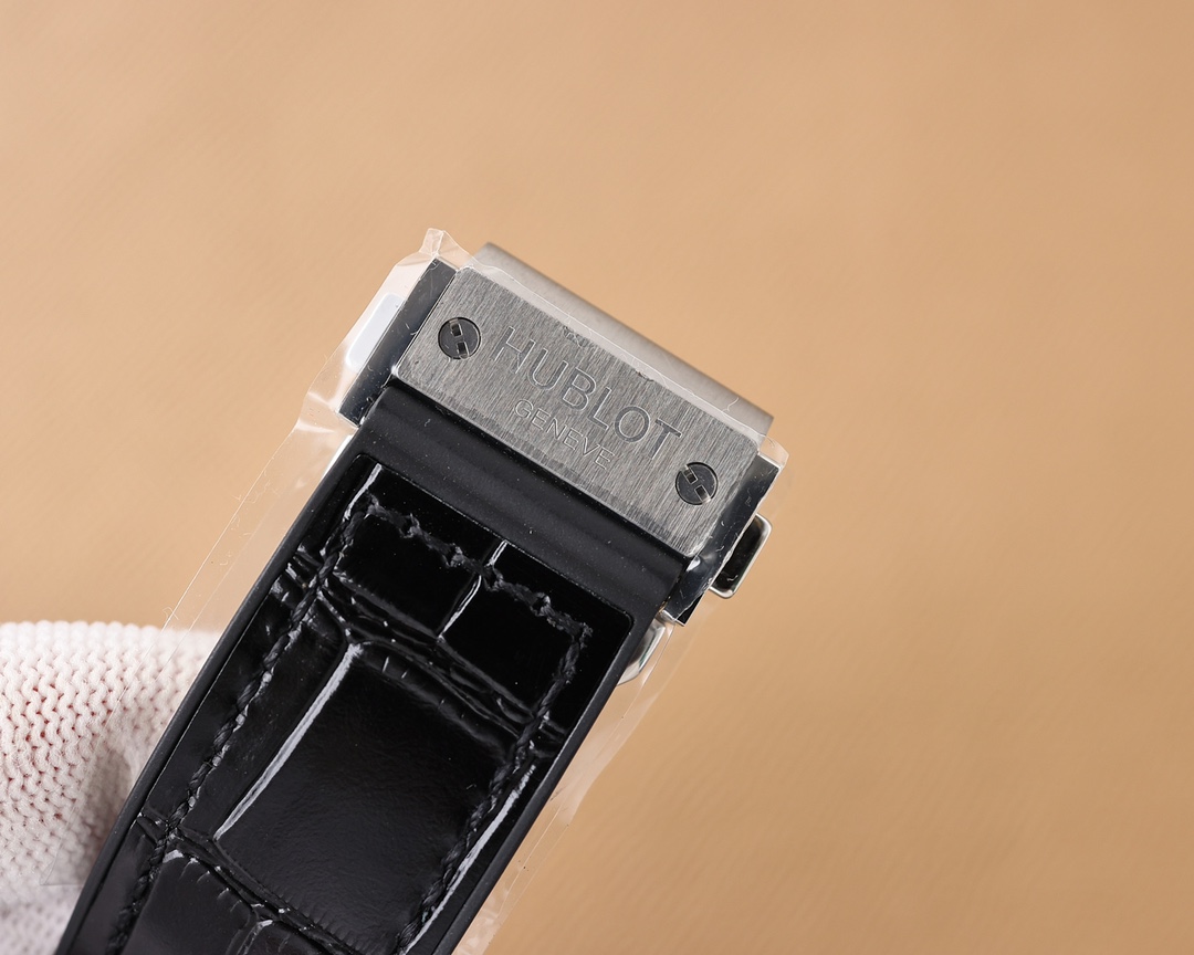 Hublot. Big Bang Chronograph SPIRIT OF BIG BANG Series Watch