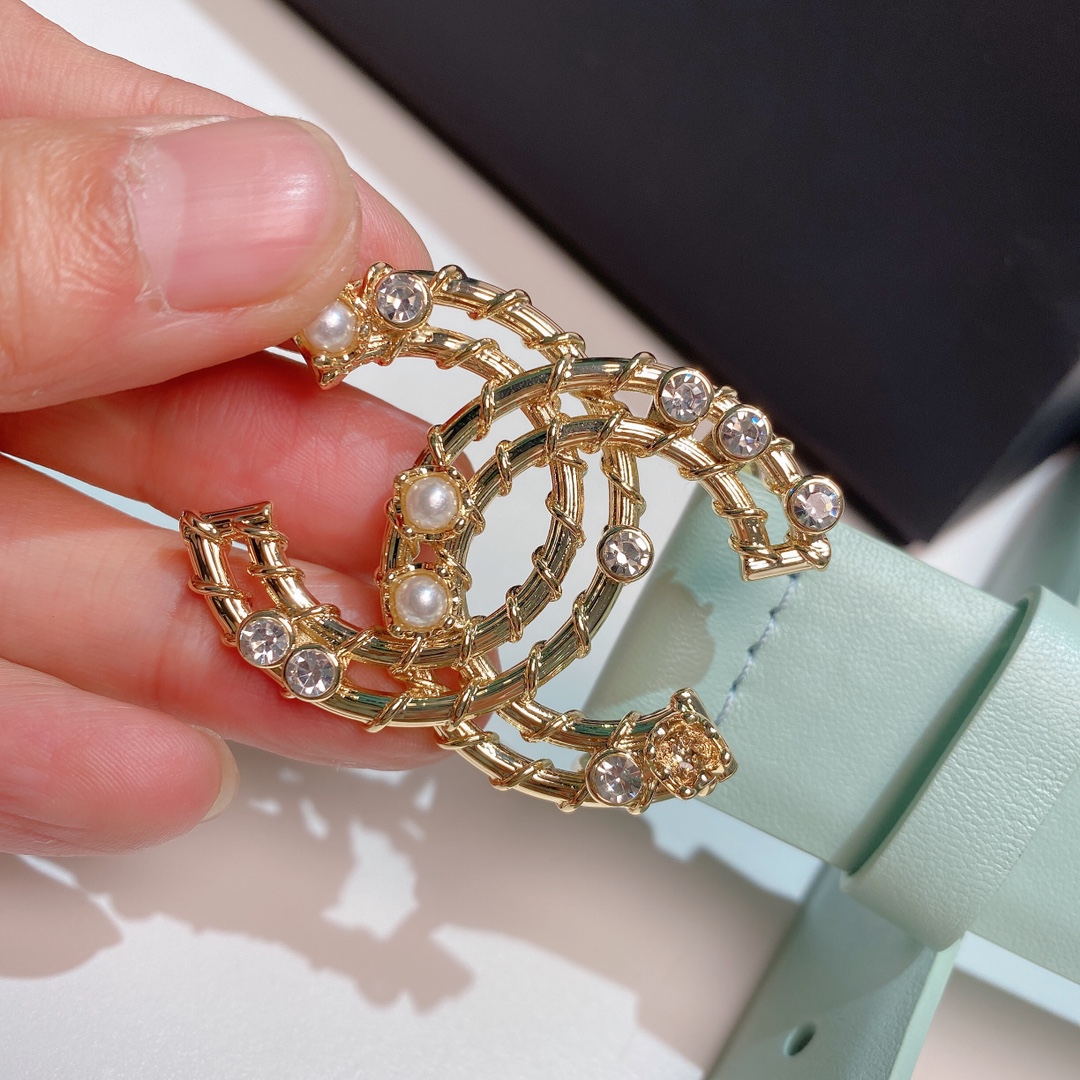 𝗖𝗛𝗔𝗡𝗘𝗟 belt