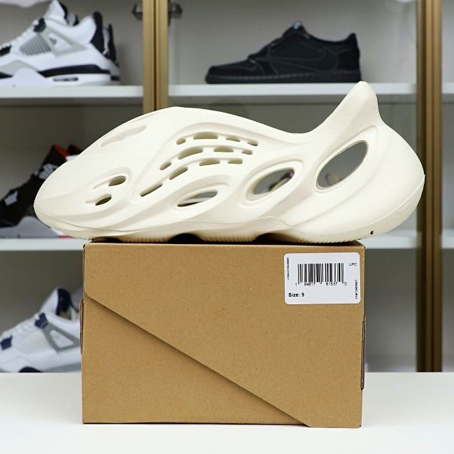 YEEZY FOAM RUNNER ARARAT