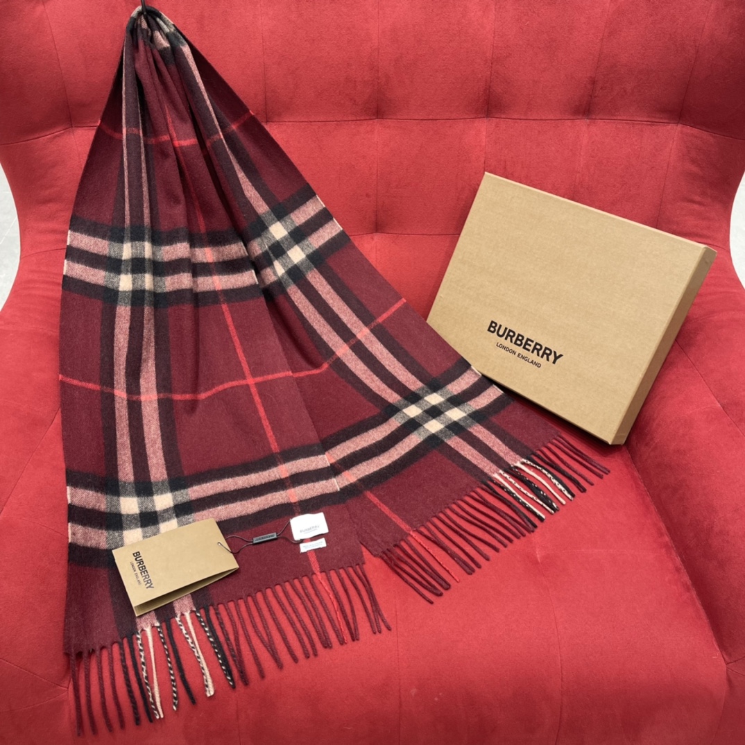 Burberry Classic Check Scarf