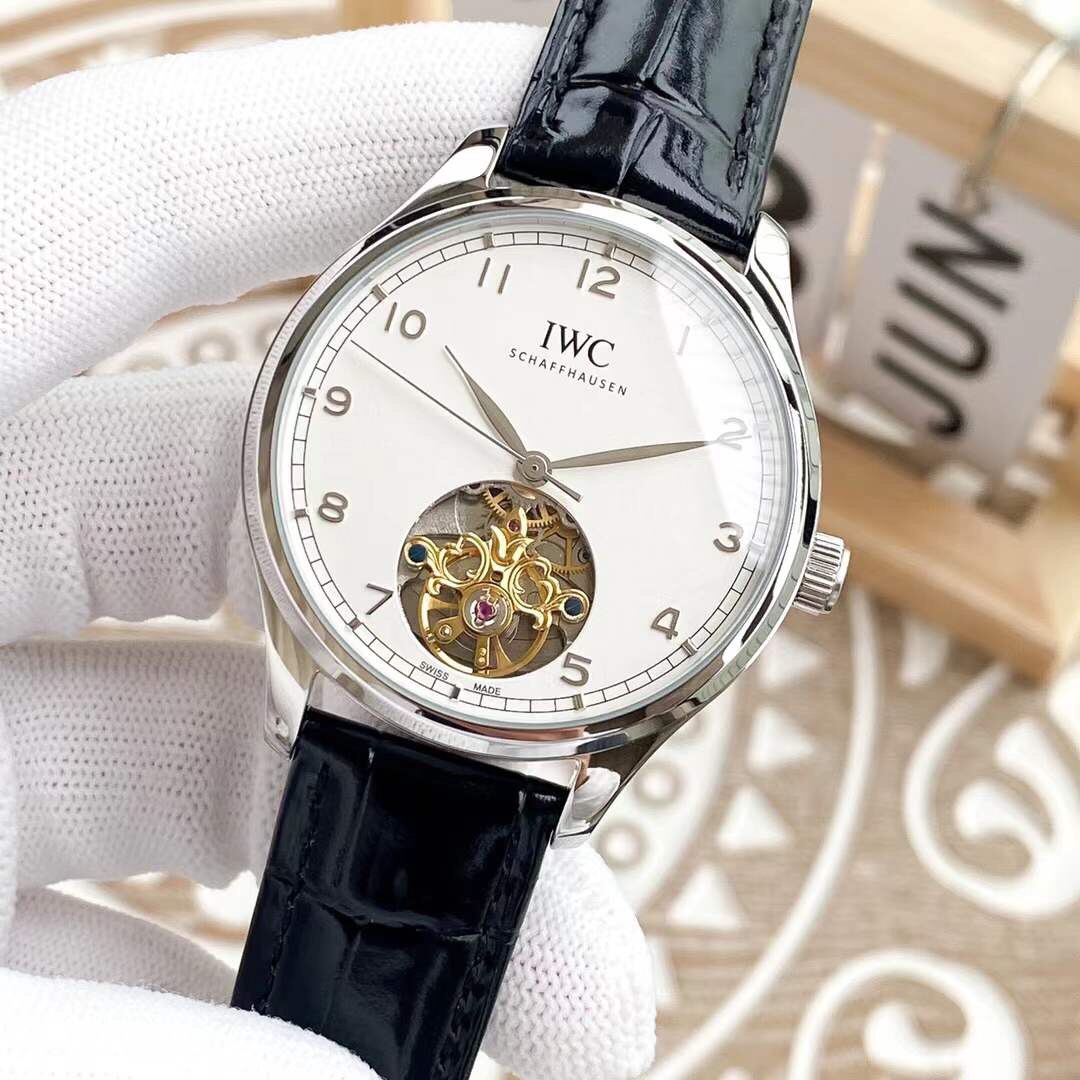 IWC- Vanguard - Men's Watch Mechanical Automatic Movement Mineralized Glass 316L Stainless Steel Case