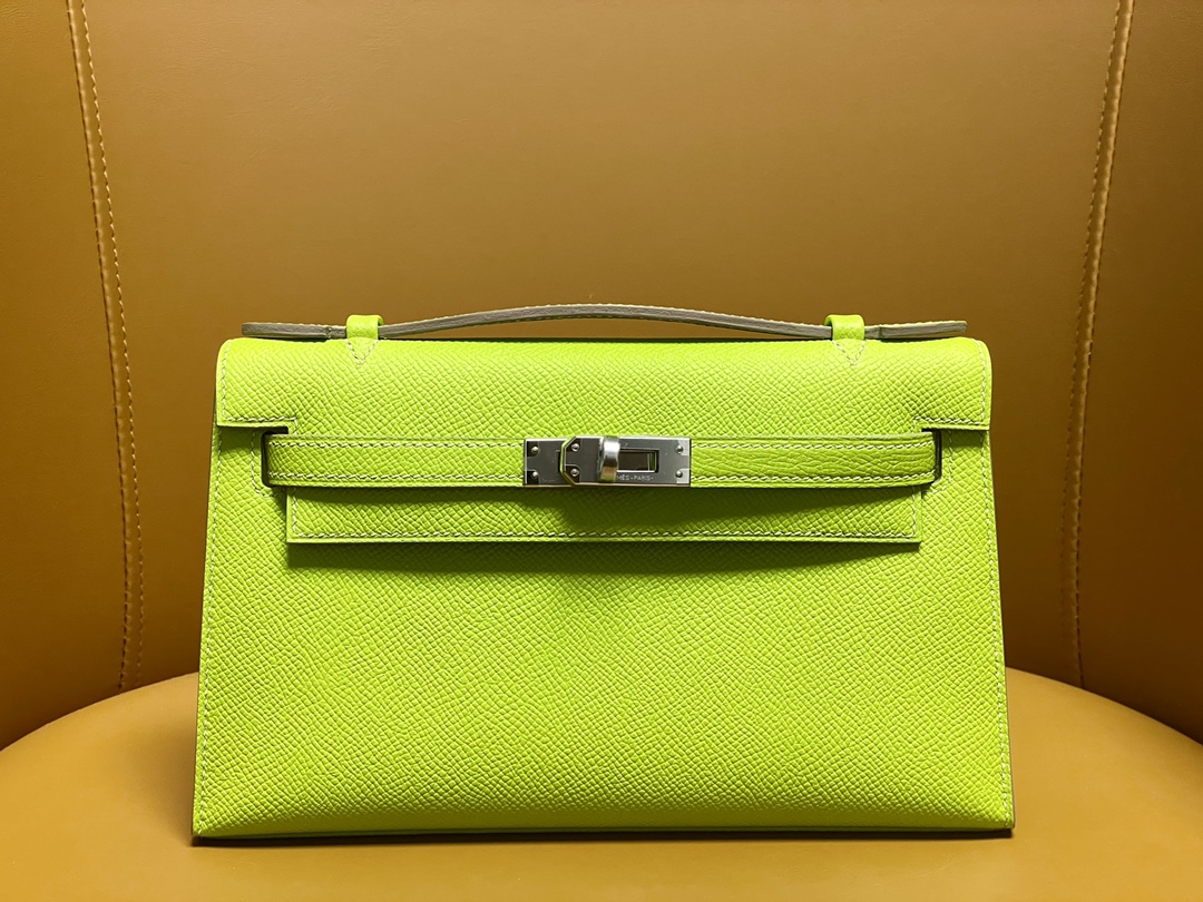 Mini Kelly generation epsom kiwi 🥝 green silver buckle