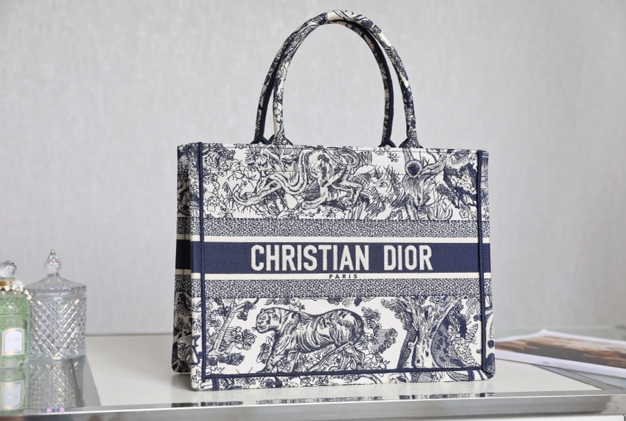 DIOR TOTE Blue Tiger