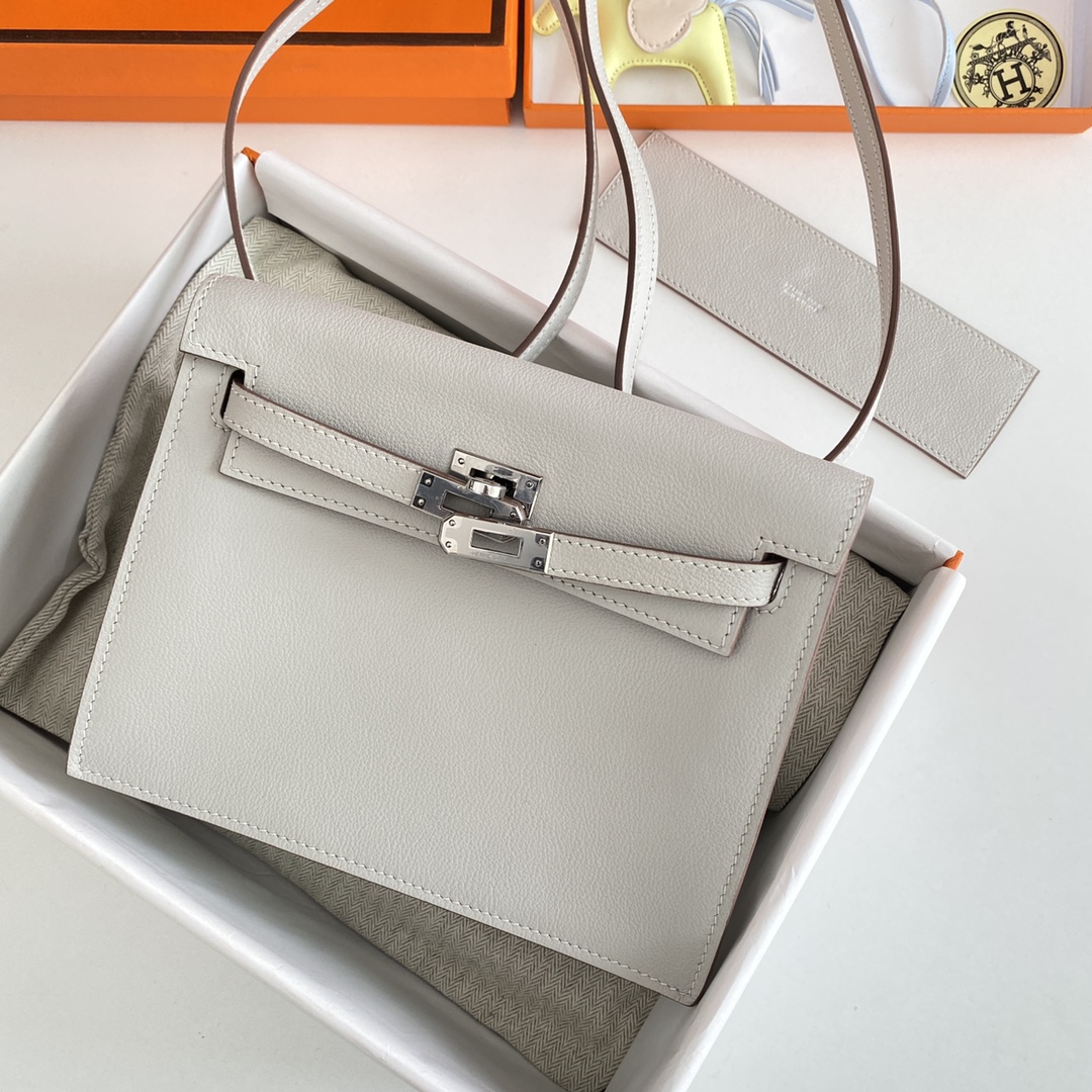Kelly danse evercolor calf leather pearl grey silver buckle