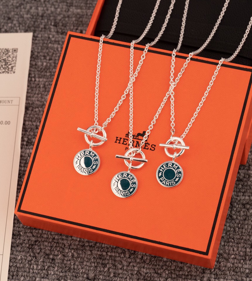 Hermes necklace