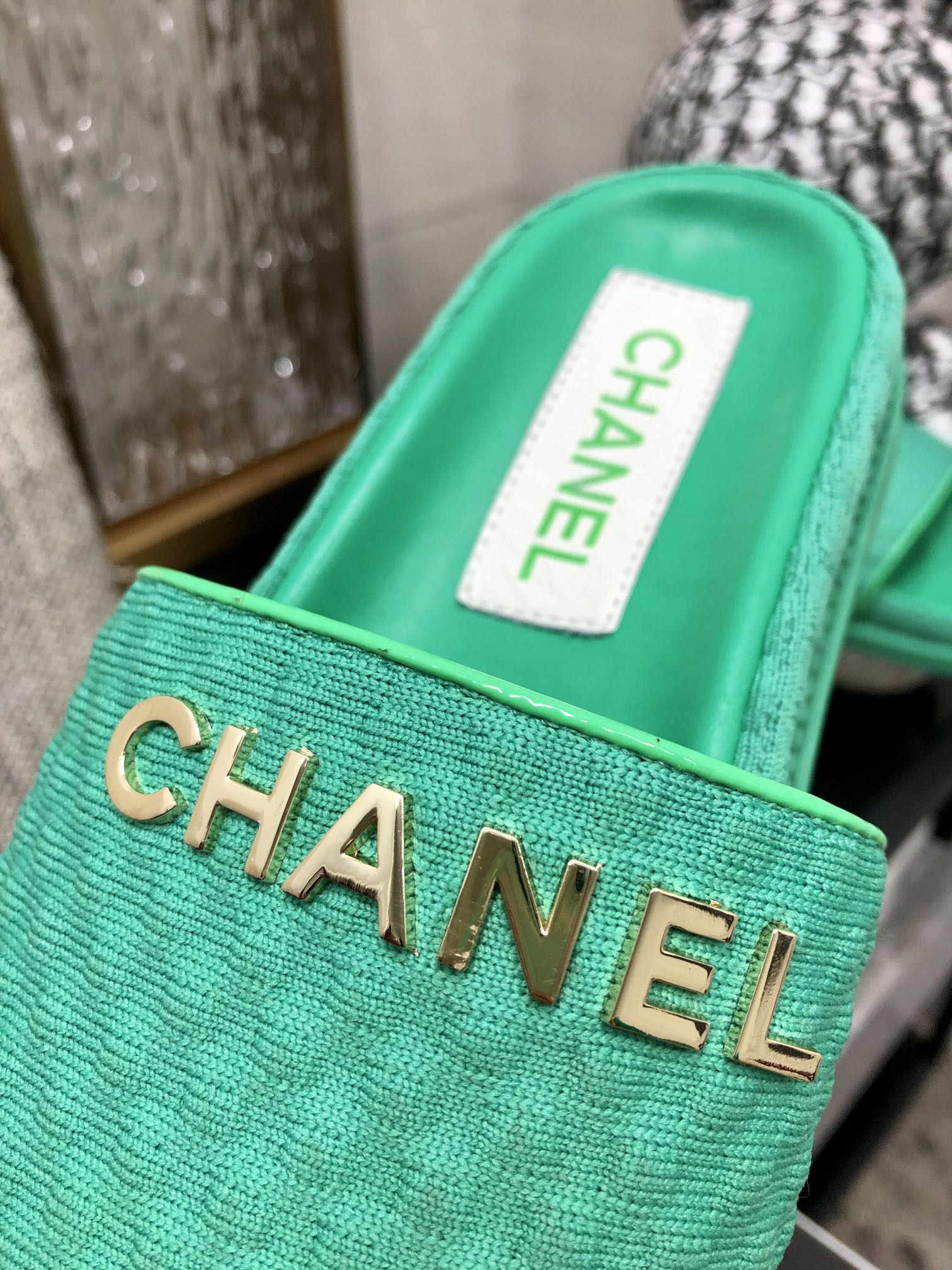 CHANEL 2022 early spring latest honey slippers fashion versatile series imported sheepskin cushioned feet