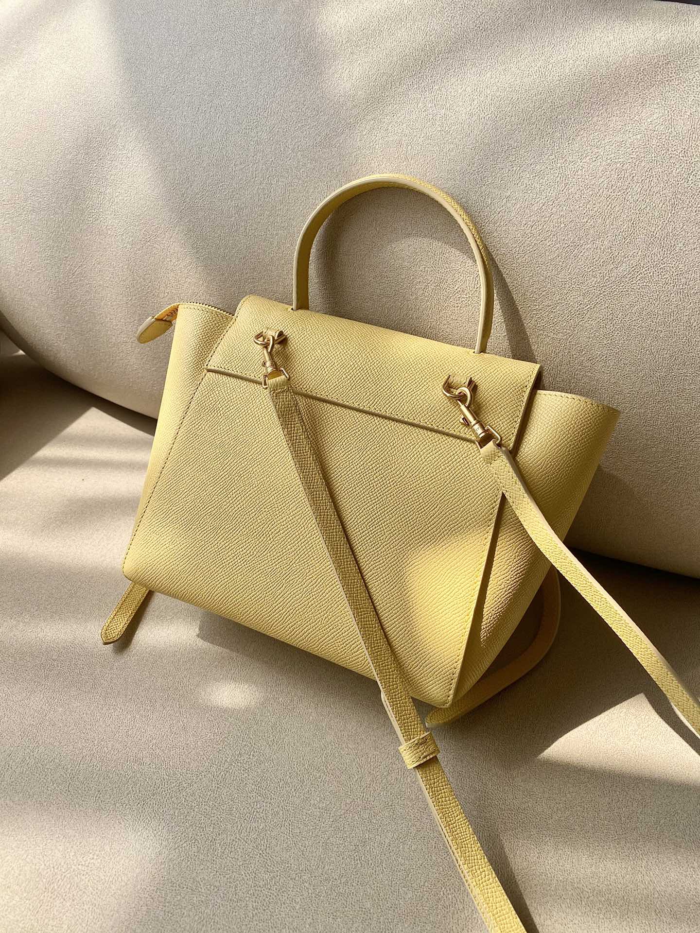 𝐂𝐞𝐥𝐢𝐧𝐞 Belt Bag Catfish Bag Small Grained Calfskin