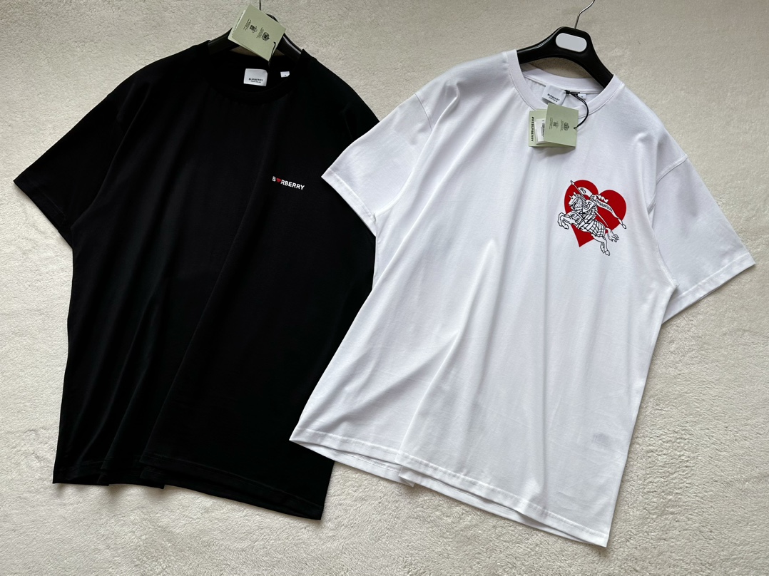 Burberry...Pressed Velvet Love Knight Round Neck Short Sleeve T