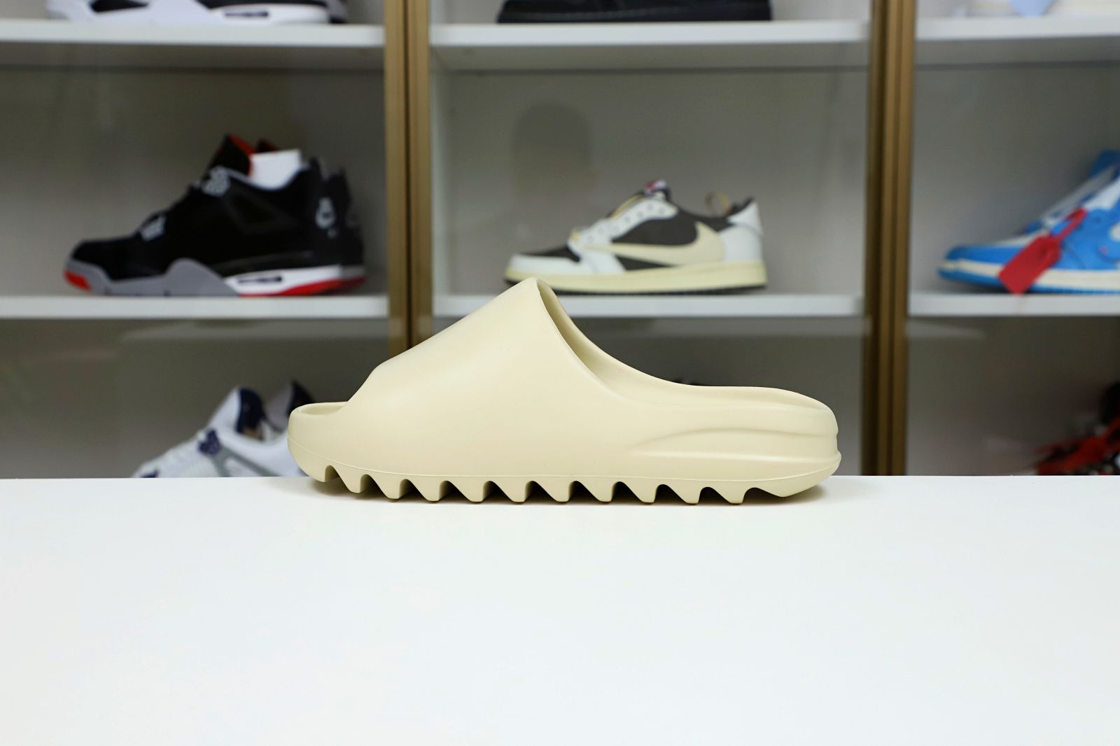 Yeezy Slide bone FW6345