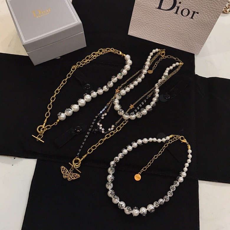 Dior necklace