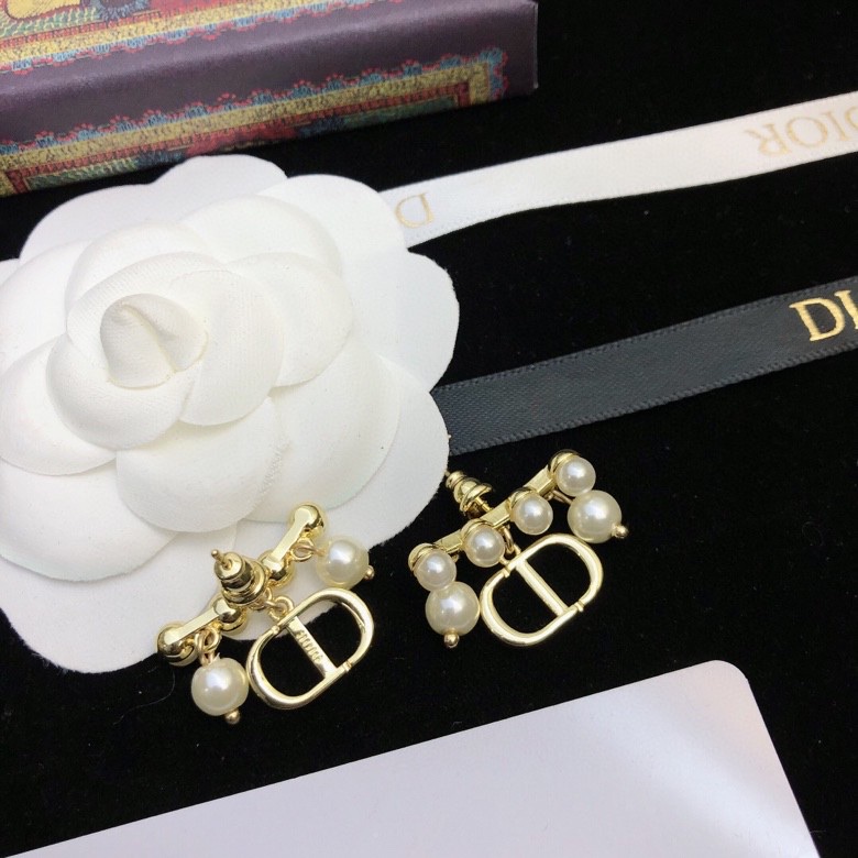 Dior stud earrings