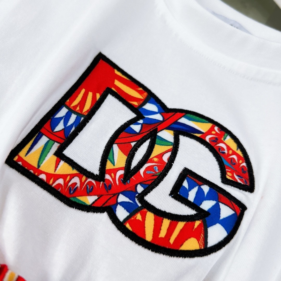 D&G spring and summer girls skirt suit