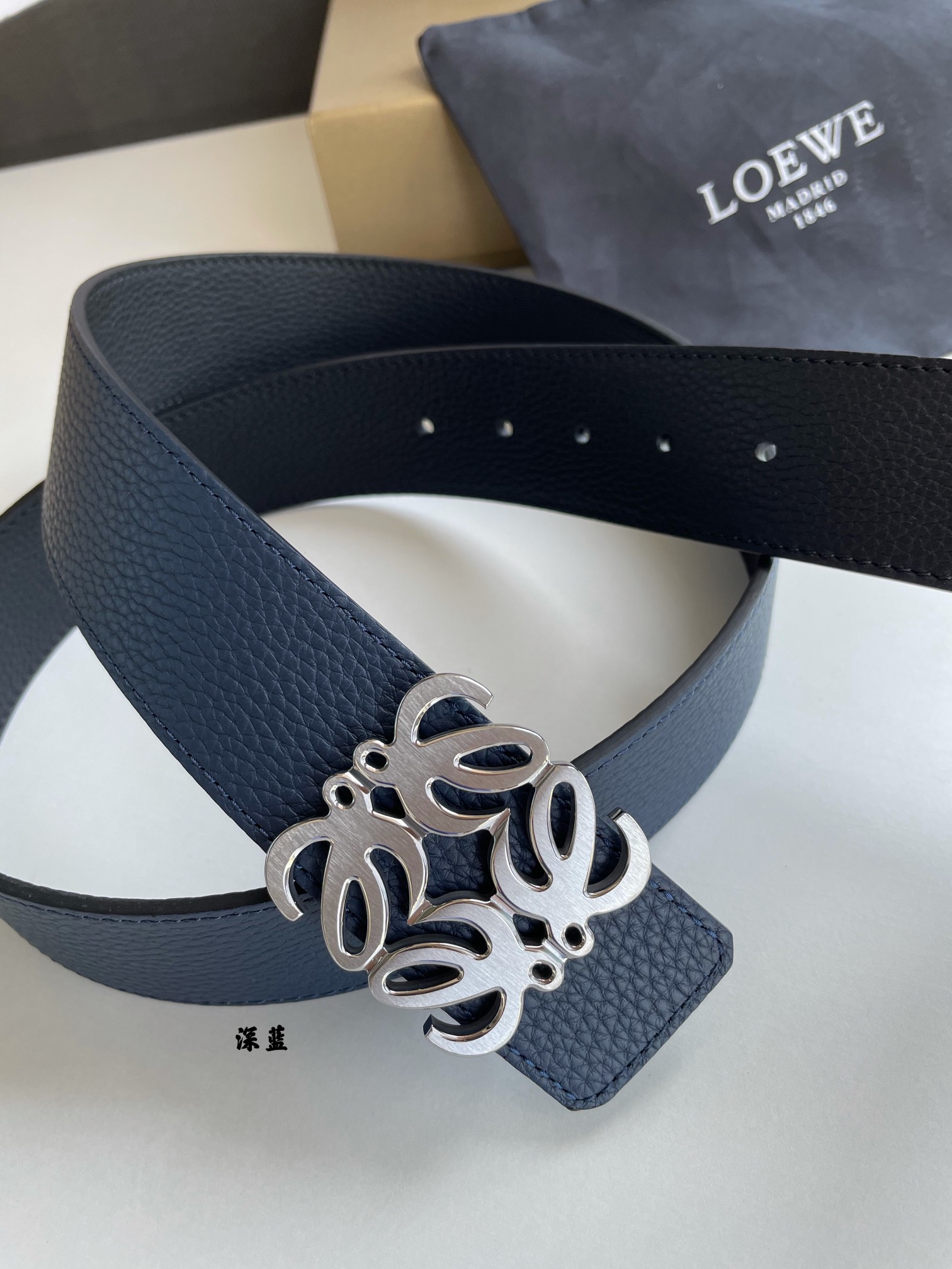 LOEVE stainless steel logo pattern metal buckle with top layer cowhide reversible