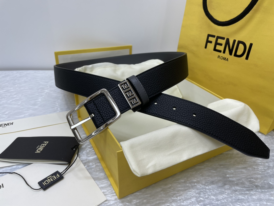 FENDI imported Italian calfskin 👍 Pin buckle design