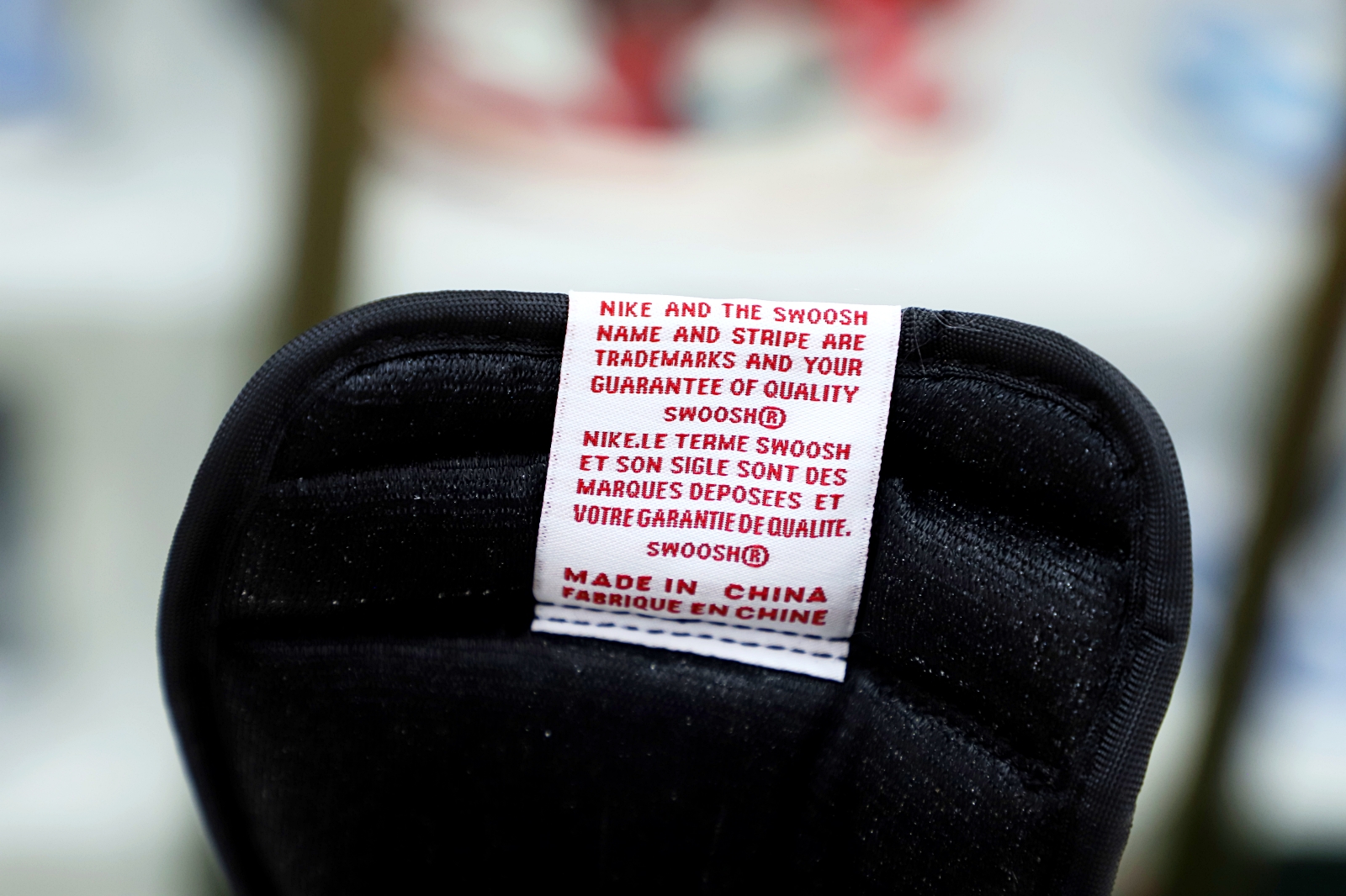 AIR JORDAN 1 RETRO HIGH OG FEARLESS