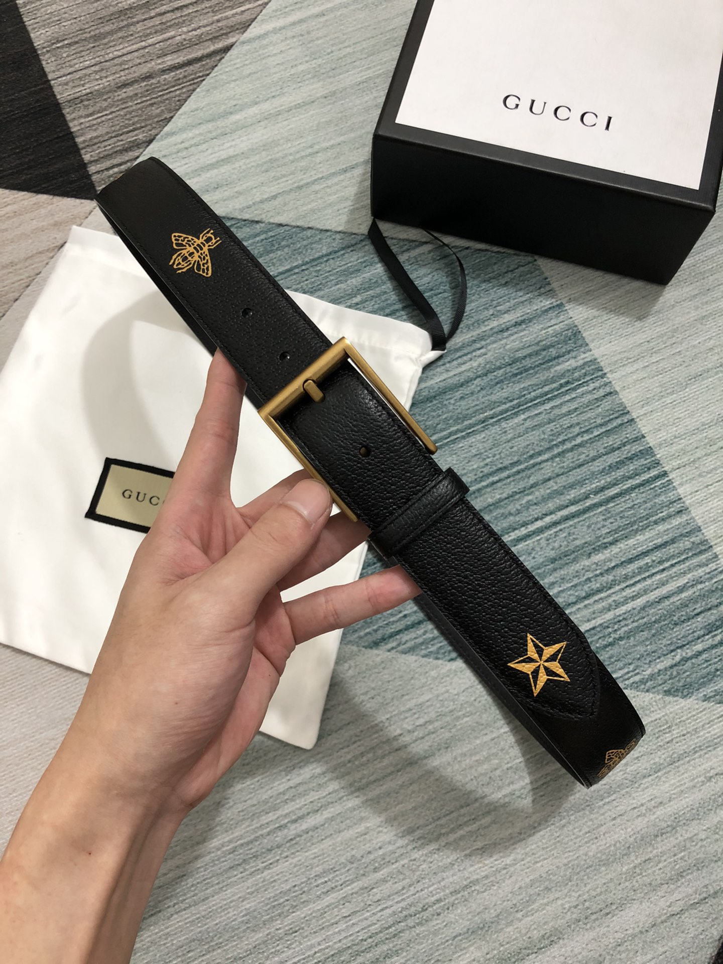 GUCCI head layer pigskin pattern bronzing little bee star craft