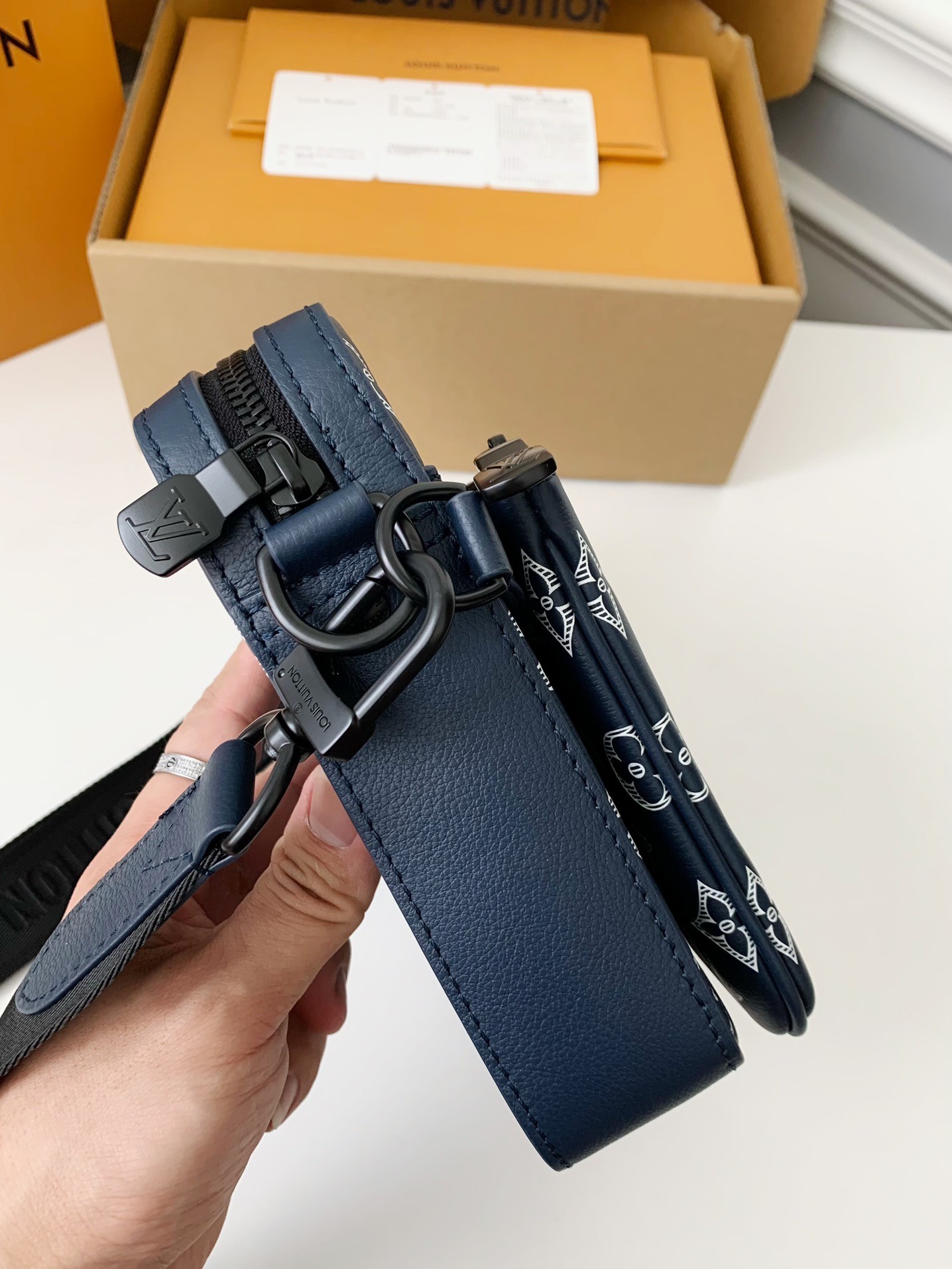 Louis Vuitton The new TRIO Postman Pack M24753 Size： 25*18.5*7cm