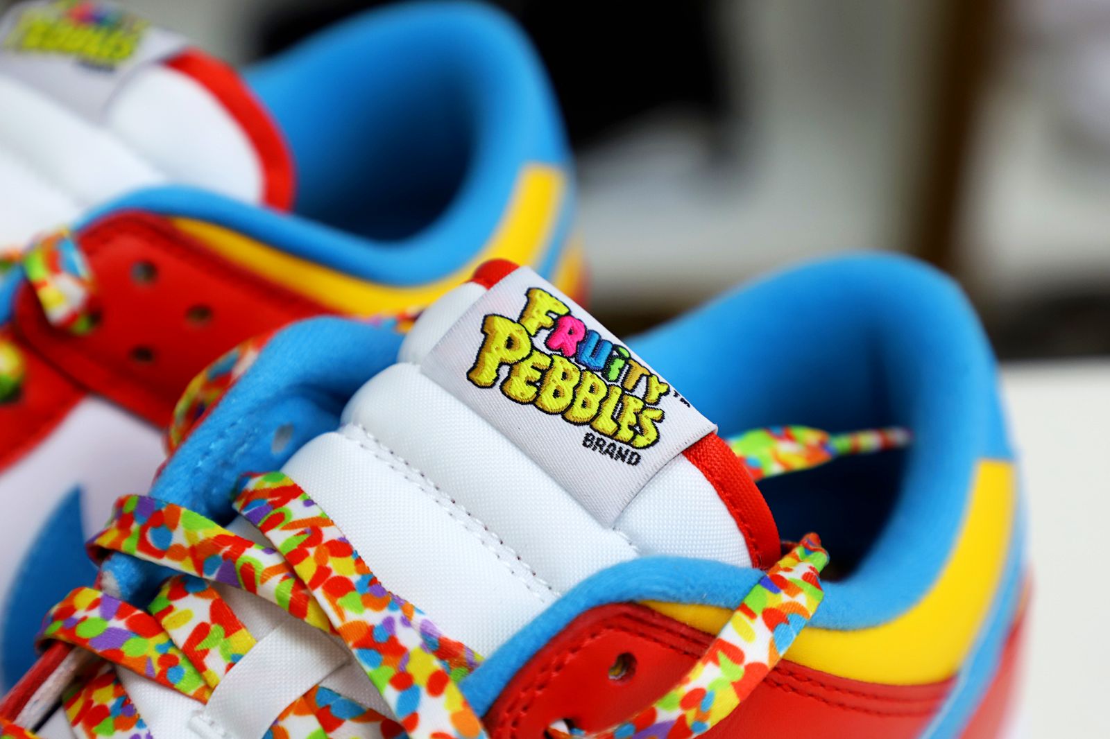 NIKE DUNK QS FRUITY PEBBLES
