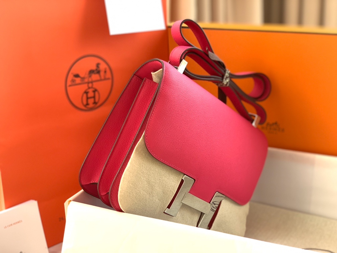 Constance 23cm epsom leather with red silver buckle