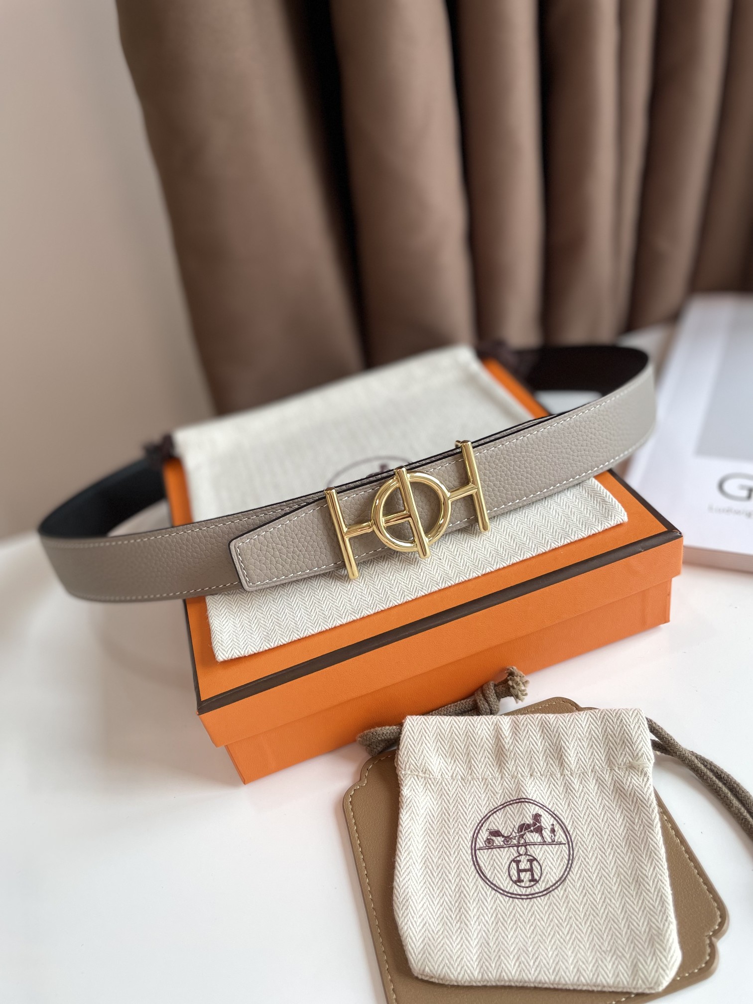 Hermes  ULYSSE BELT BUCKLE & REVERSIBLE LEATHER STRAP