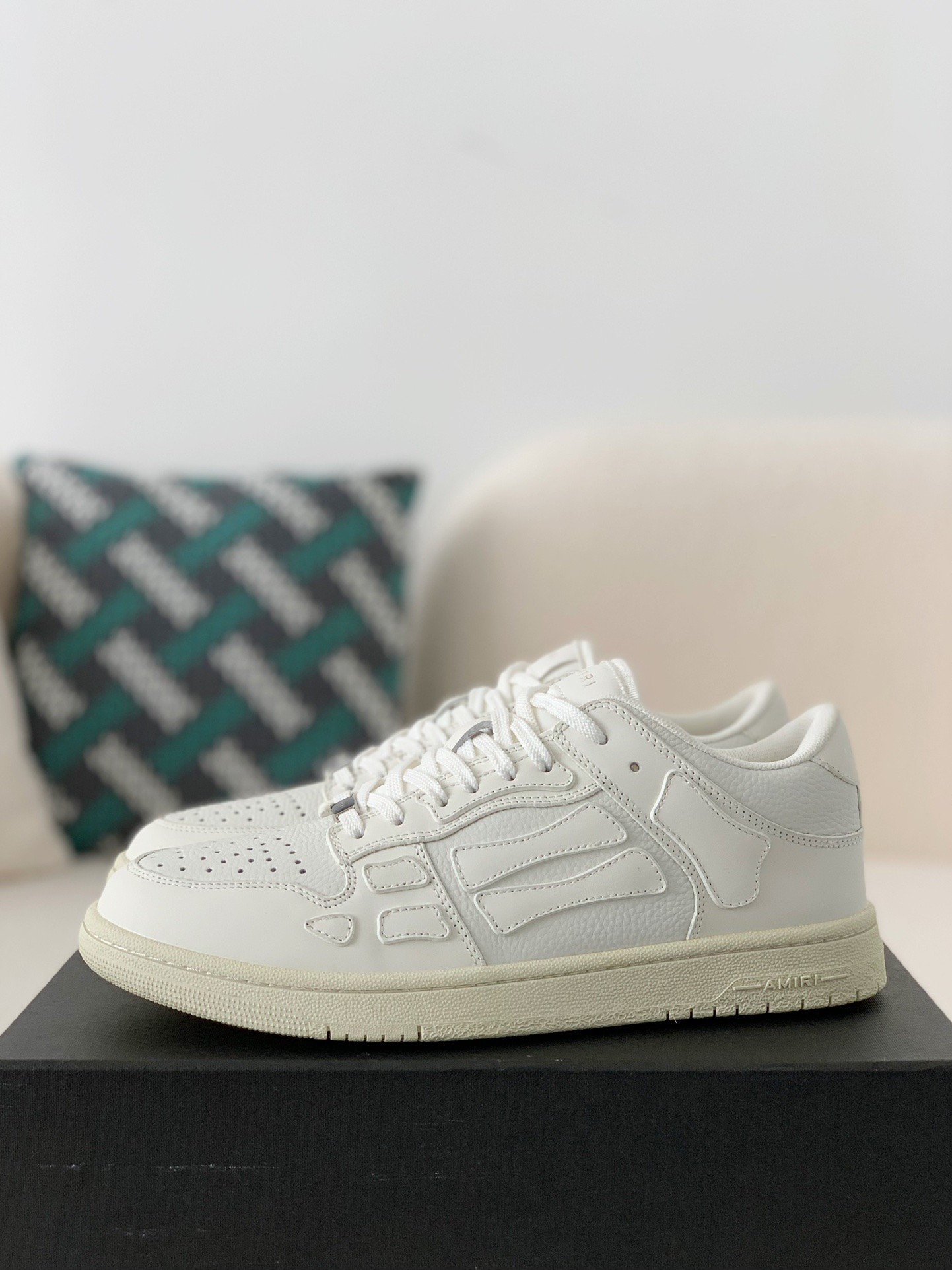 Amiri Bone Sneakers