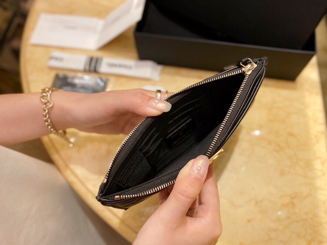 𝗖𝗛𝗔𝗘𝗡𝗟✦ Italy 🇮🇹 channel custom lambskin 🐑 Leboy Collection Zipper Clutch | Classic Black Gold 👑