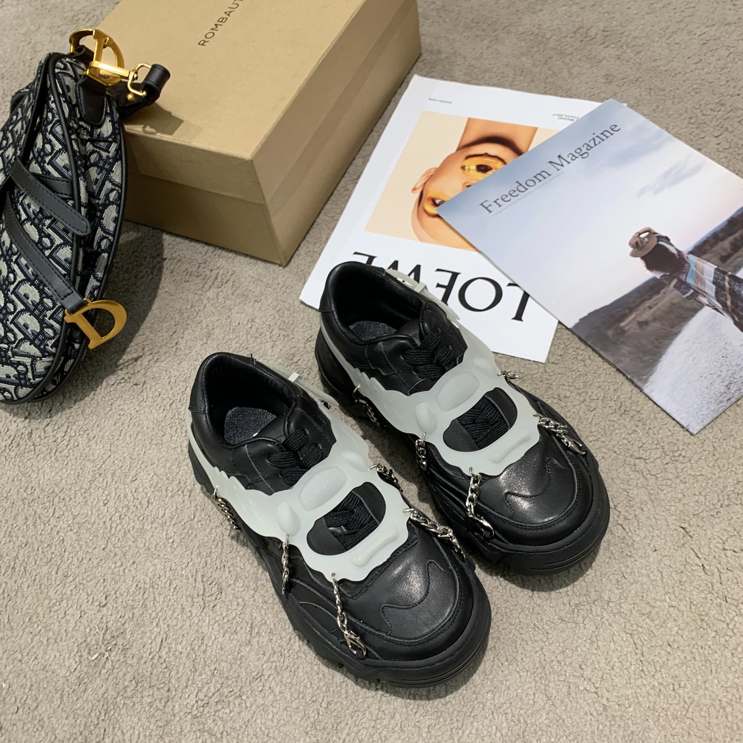 𝐑𝐨𝐫𝐧𝐧𝐢𝐢 ｜2020FW new sneakers upper with silk cowhide upper Sheepskin lining