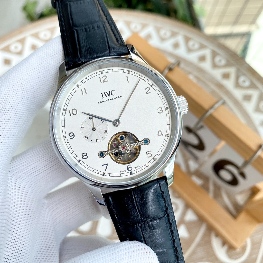 IWC- Fine men's watches Fully automatic mechanical movement, top 316 steel case and strap