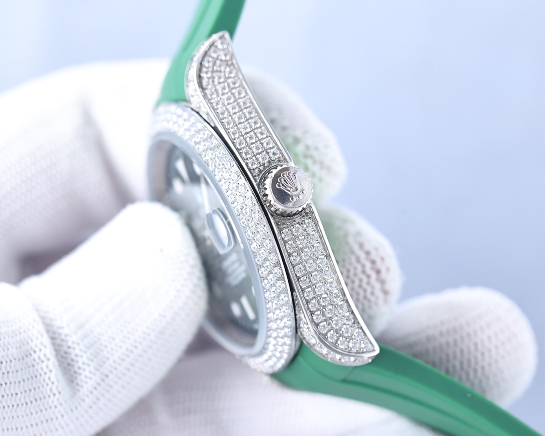 Rolex full diamond model