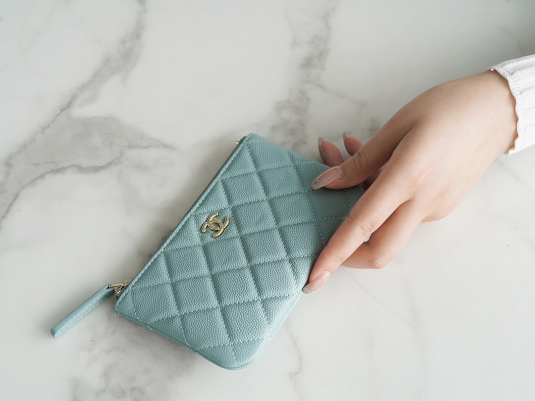 𝗖𝗛𝗔𝗘𝗡𝗟✦ Channel custom calfskin 🐂 Classic mini zippered carry-on bag Tiffany blue 💖