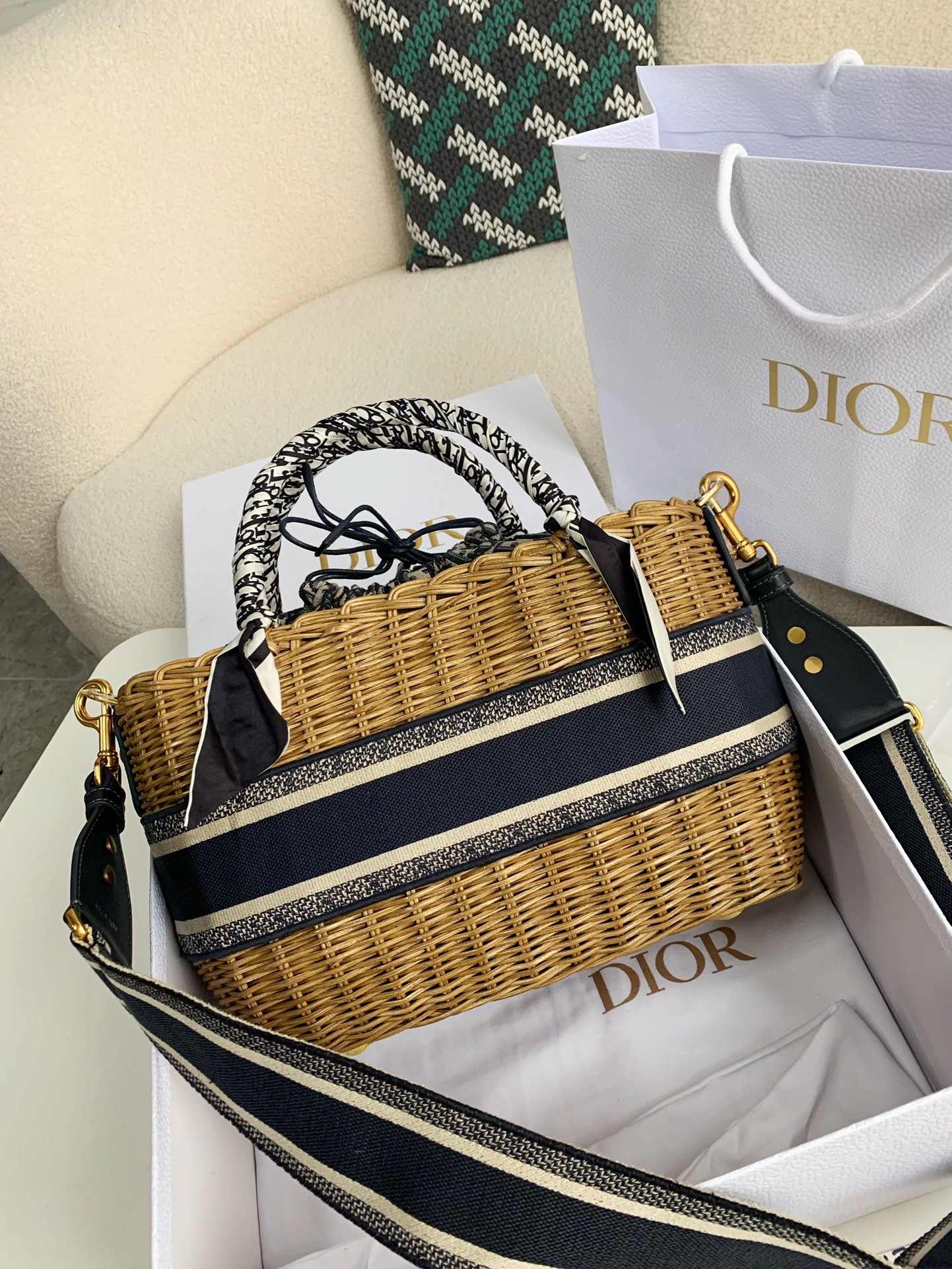 Dior Bamboo Bag Size:28*21*12cm