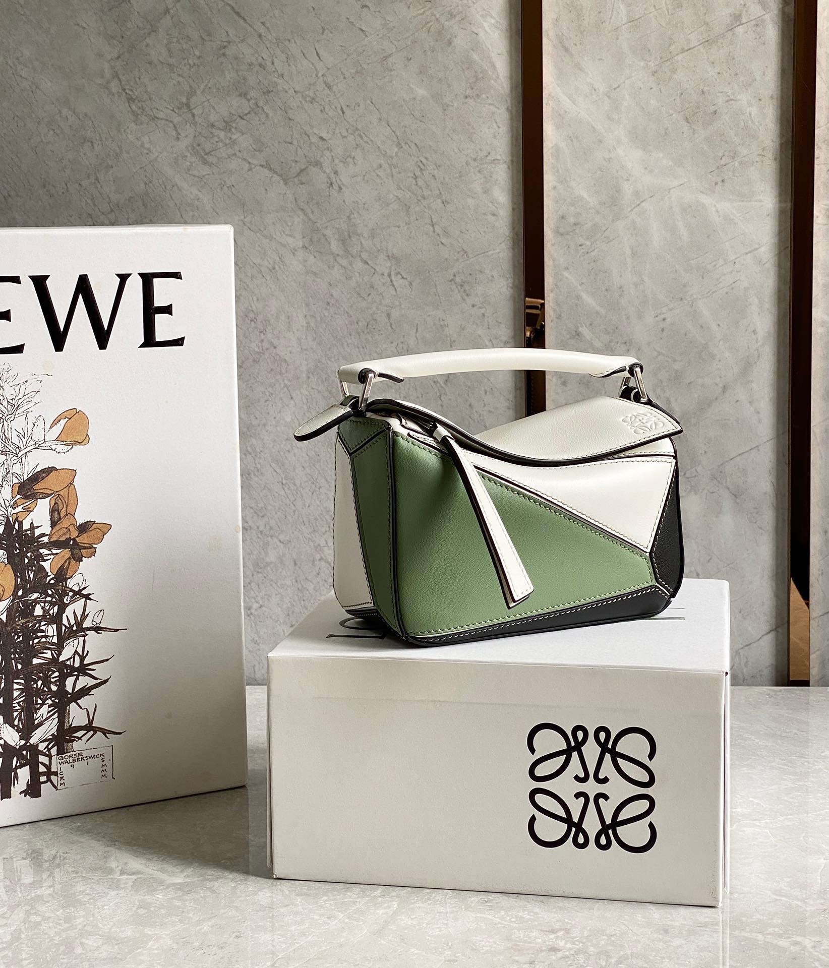 LOEWE super mini Puzzle bag