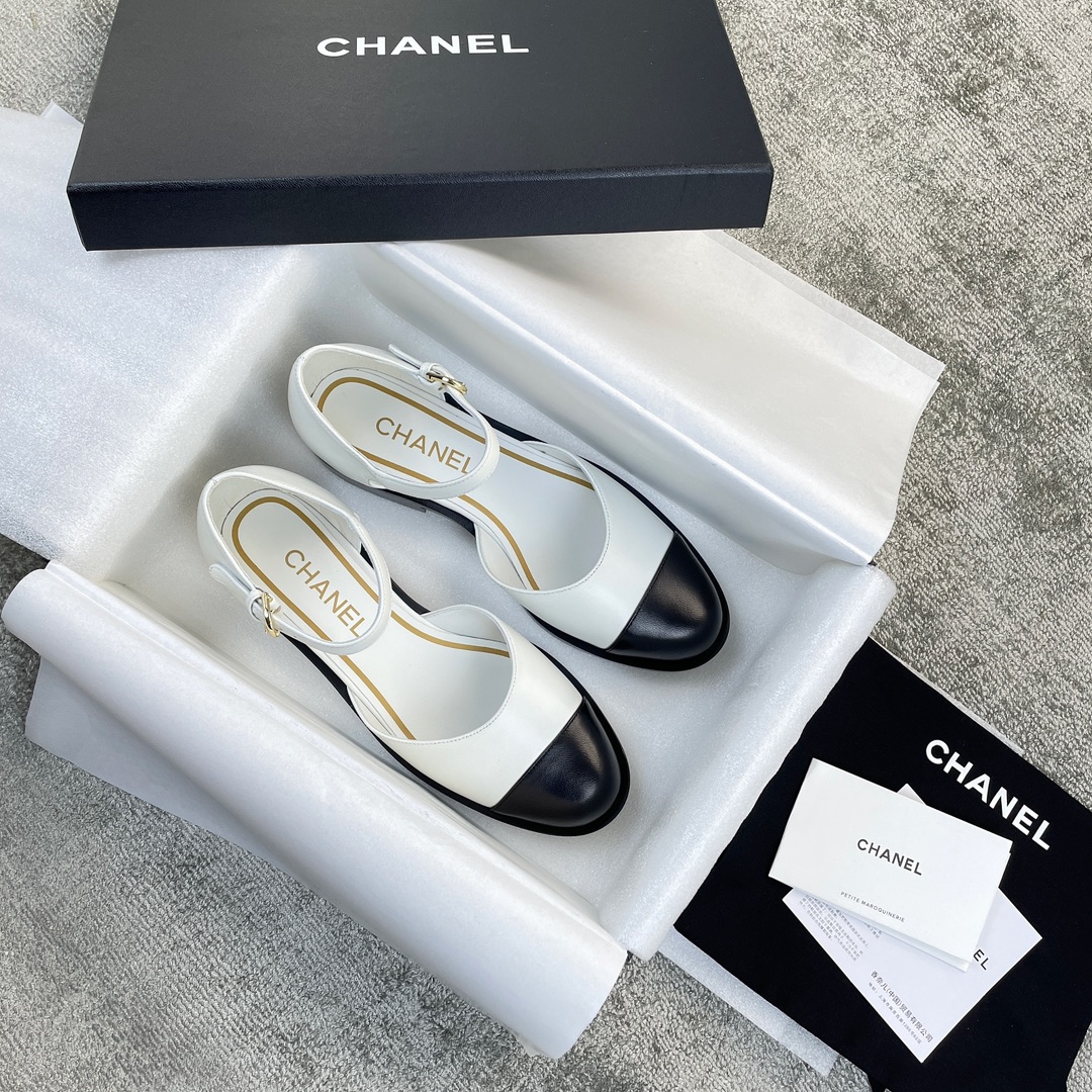 CHANEL latest thick bottom Mary Jane, the thick bottom of the support to make this more vintage warmth