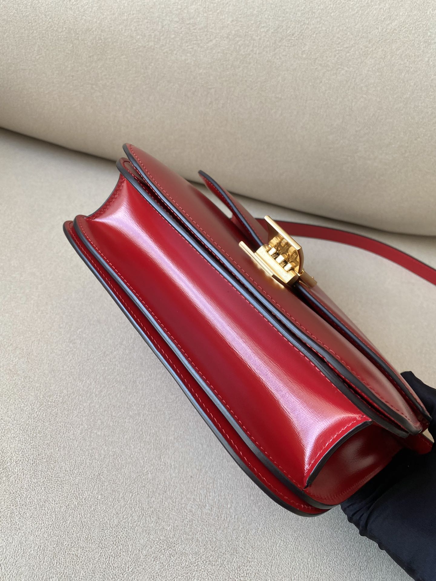 𝐂𝐞𝐥𝐢𝐧𝐞 CLASSIC