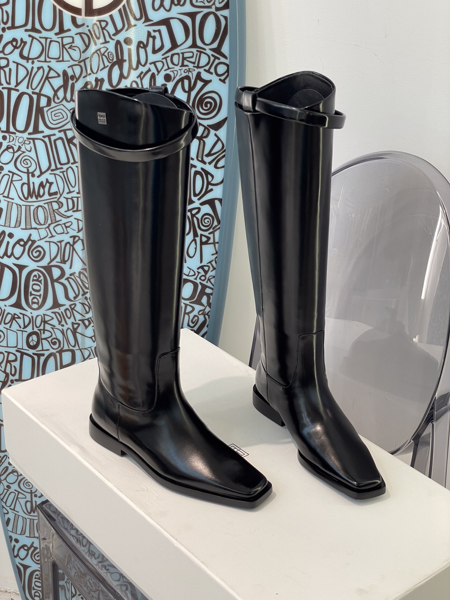 Toteme | 𝟐𝟎𝟐𝟏/𝐒𝐒 𝐧𝐞𝐰 niche designer Brand Toteme horse boots Original imported Italian A grade leather outsole