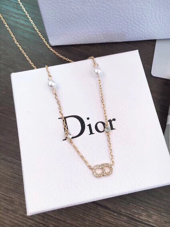 Dior necklace