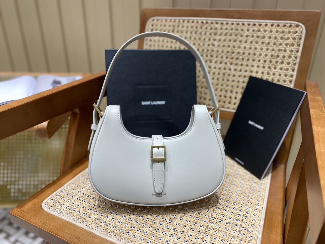 SAINT LAURENT▪️ 𝗟𝗲 𝗙𝗲𝗿𝗺𝗼𝗶𝗿▪️672615 original leather