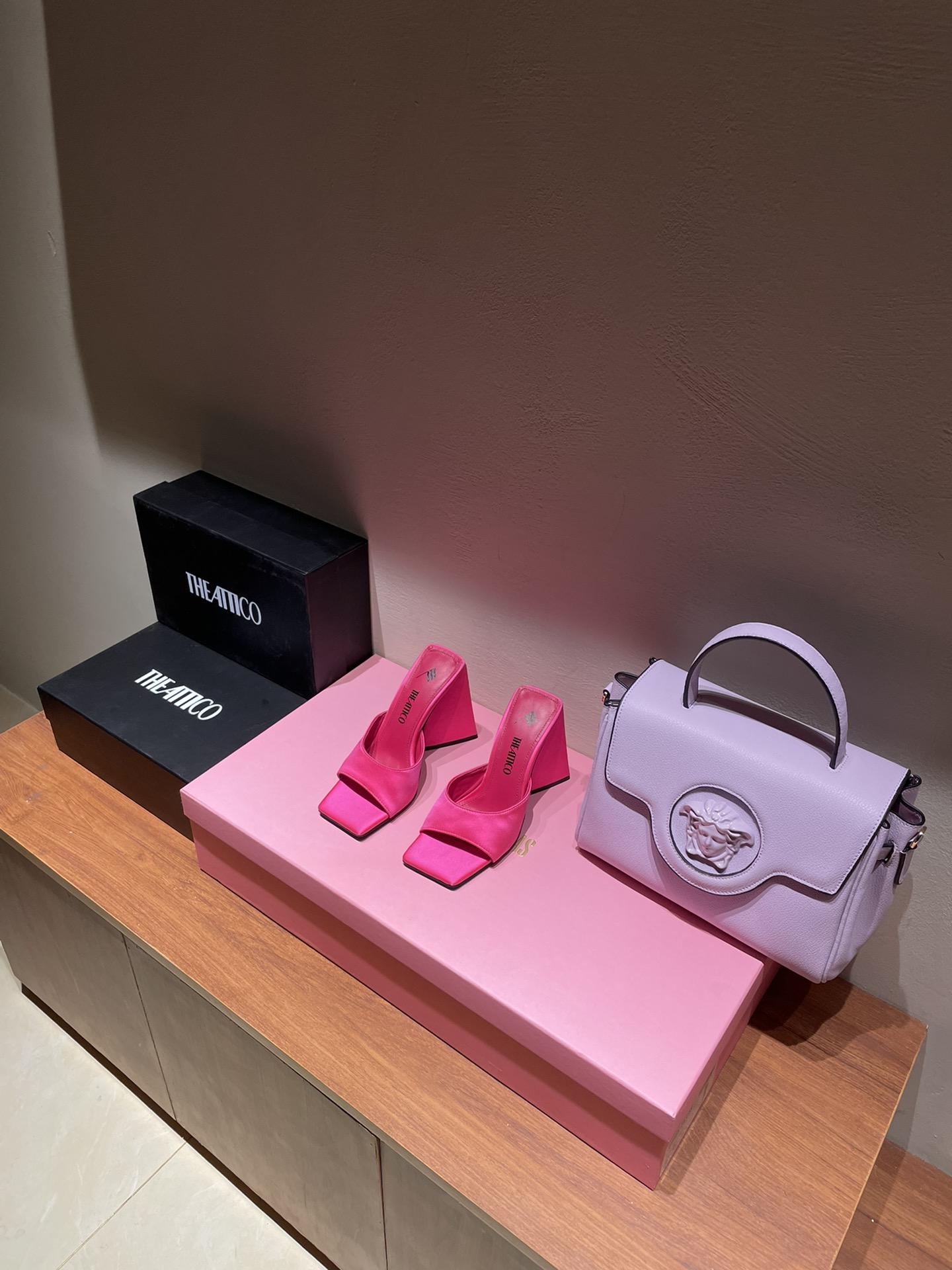 TheAttico | 𝟐𝟎𝟐𝟐𝟐/𝐒𝐒 𝐧𝐞𝐰 Spring/Summer 2021 collection The Attico personality triangle heel high heel sandals