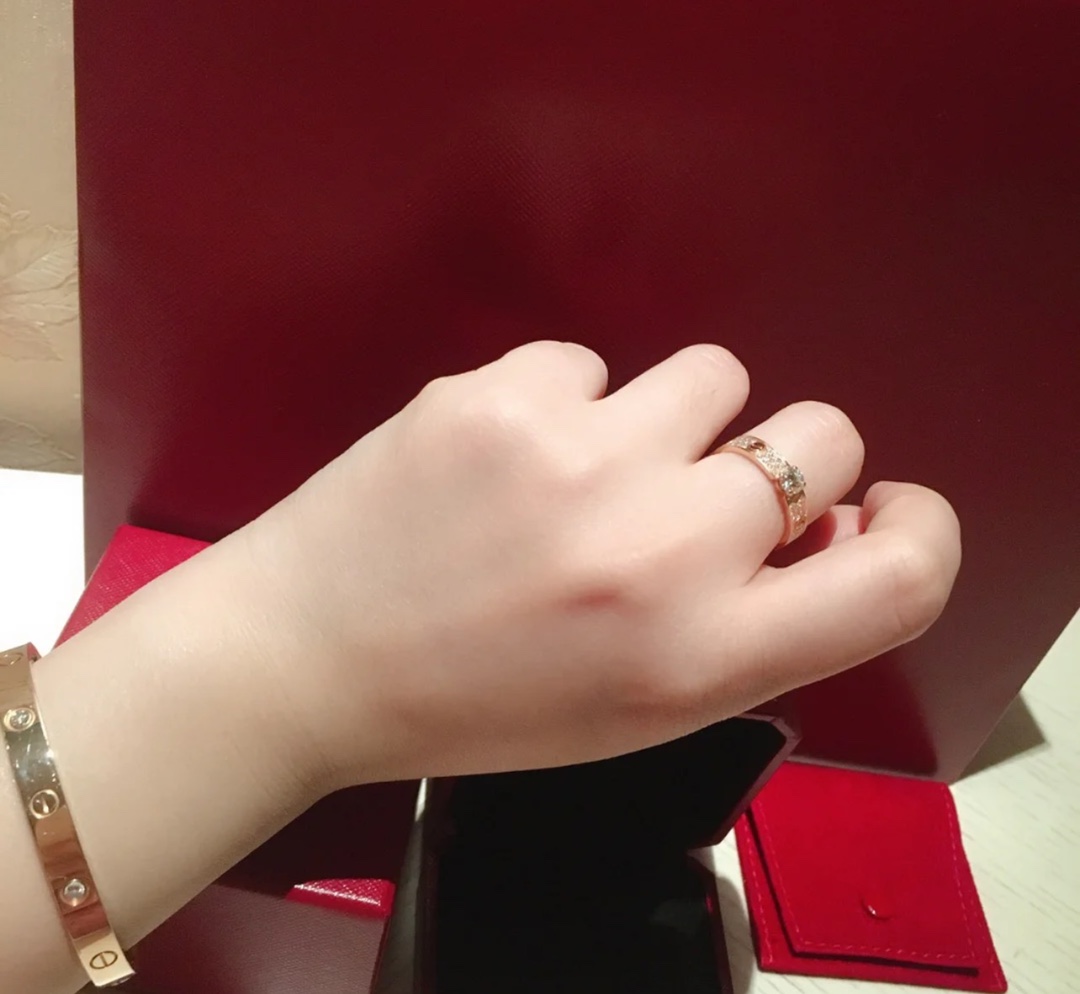 Cartier ring