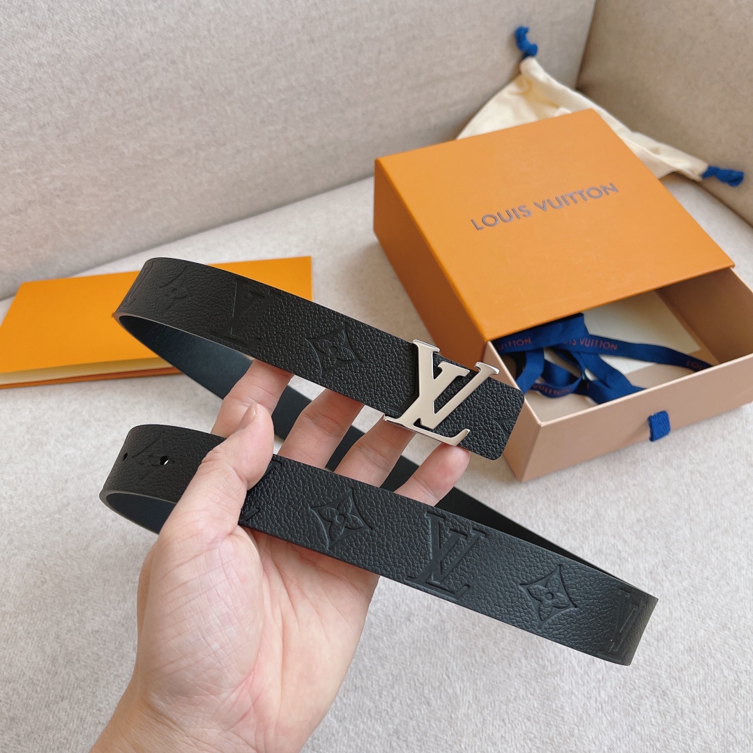 LOUIS VUITTO Parnassea Leather Goods Collection