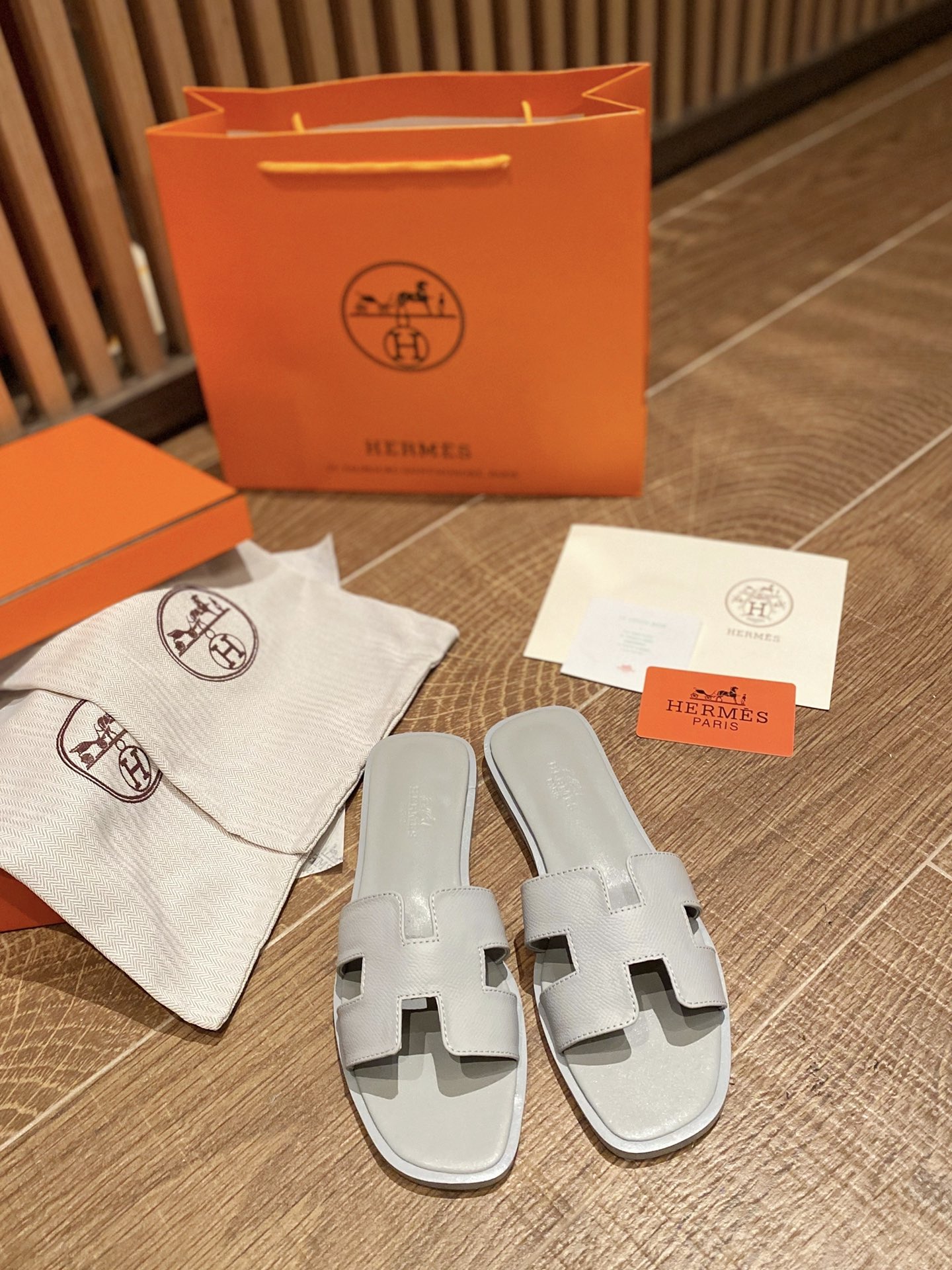 Hermes new revision of the first layer of cowhide