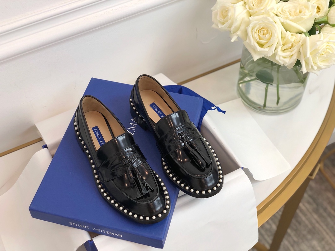 STUART WEITZMAN w Super good wearable Louboutins 〰️ million years classic small leather shoes