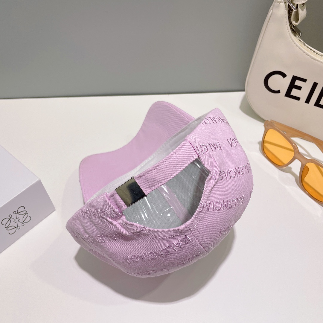 Balenciaga baseball cap