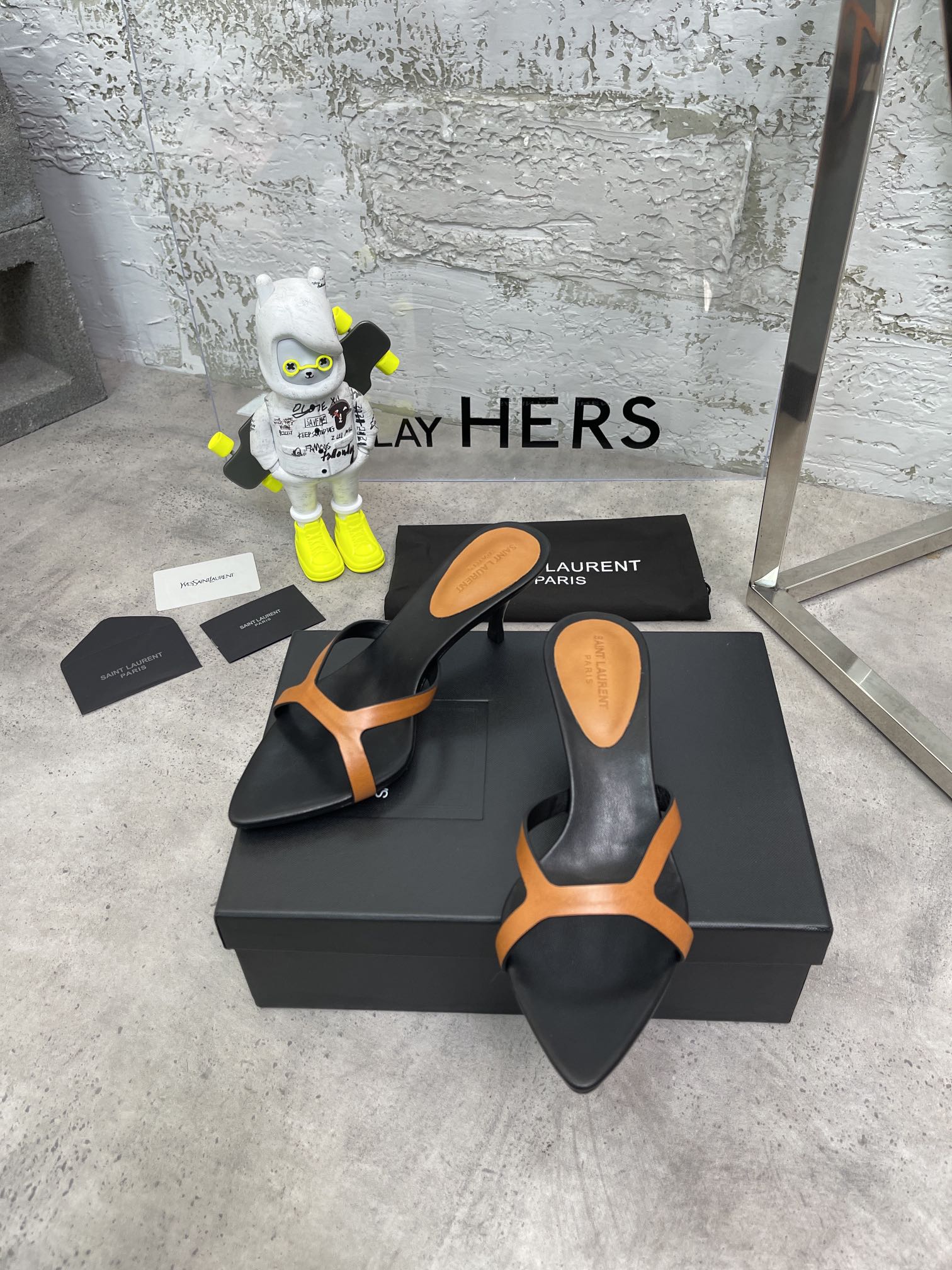 𝙎𝙖𝙞𝙣𝙩 𝙇𝙖𝙪𝙧𝙚𝙣𝙩 | 𝟐𝟎𝟐𝟐/𝐒𝐒 𝐧𝐞𝐰 YSL｜Early spring hot ysl high heel slippers Italian leather bottom