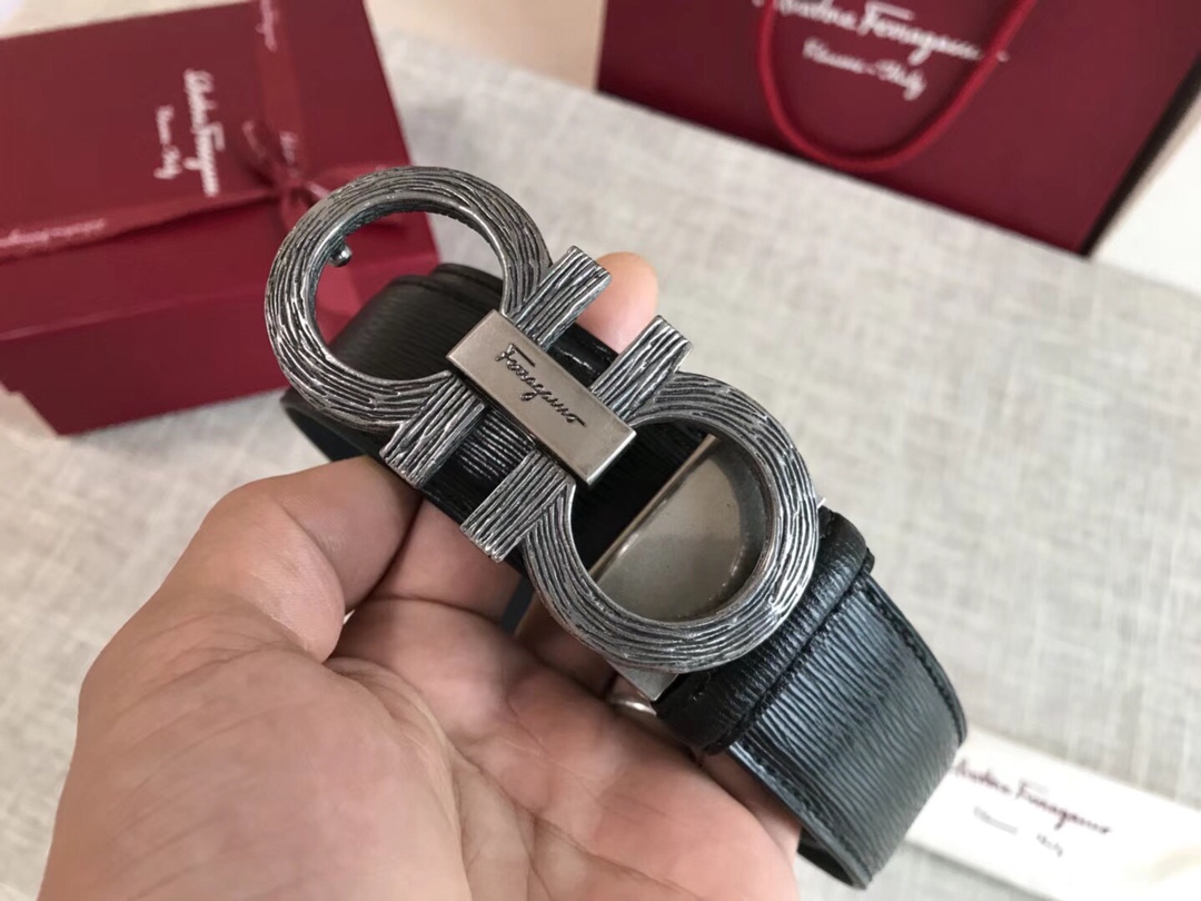 FERRAGAMO double-sided imported Italian cowhide