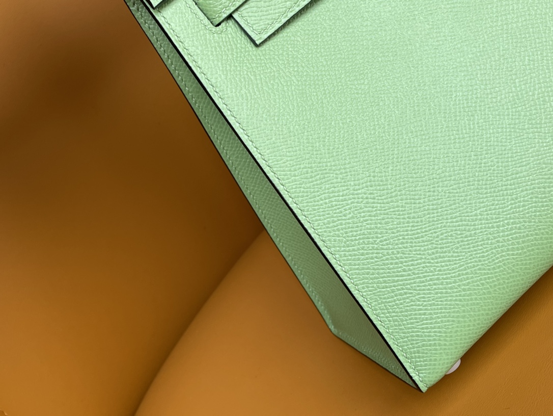 Kelly25 epsom 3i avocado green gold buckle